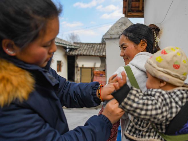 我在现场·照片背后的故事｜2024镜头中的那些故事(图2)