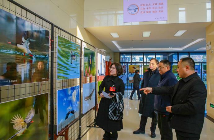 【早安黄山】2024年度我市“规上”入库企业同比增长28% ‖ 黟县一地获评“全国汽车自驾运动营地”(图4)