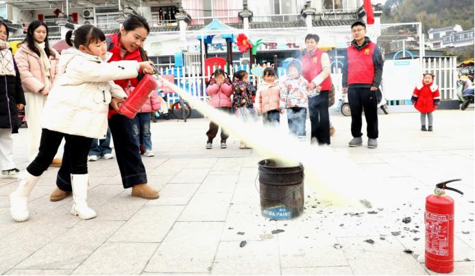 【早安黄山】2024年度我市“规上”入库企业同比增长28% ‖ 黟县一地获评“全国汽车自驾运动营地”(图7)