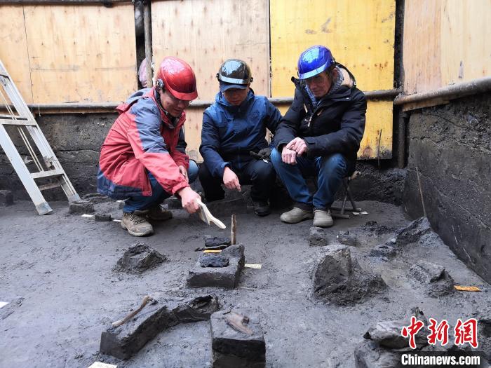 【中国新闻网】世界级重大考古成果！中国发现30万年前东亚最早木器(图2)