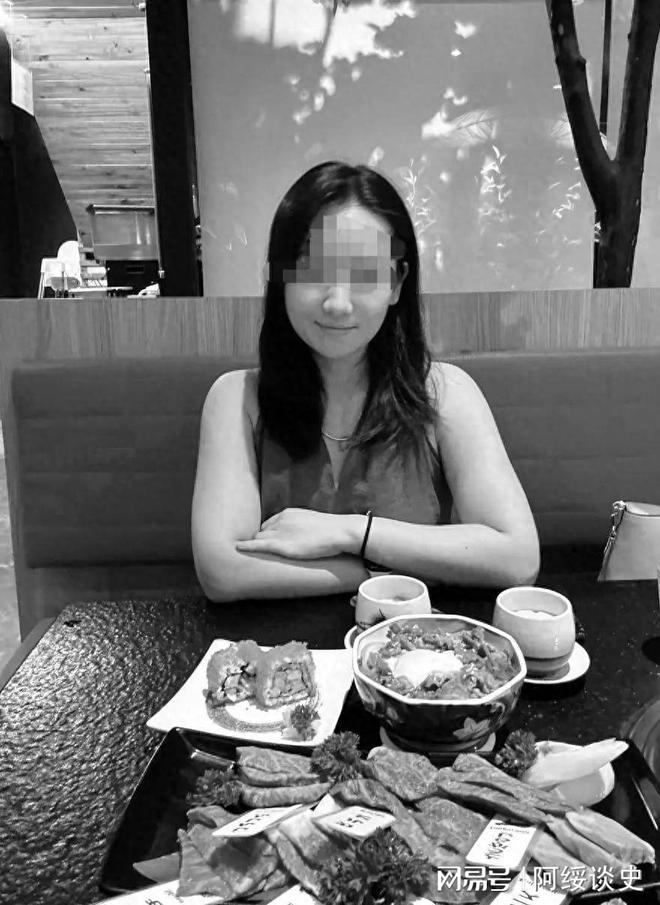 三亚蛇咬死人后续家属曝全过程俩医院恐担责女孩身份不一般(图1)