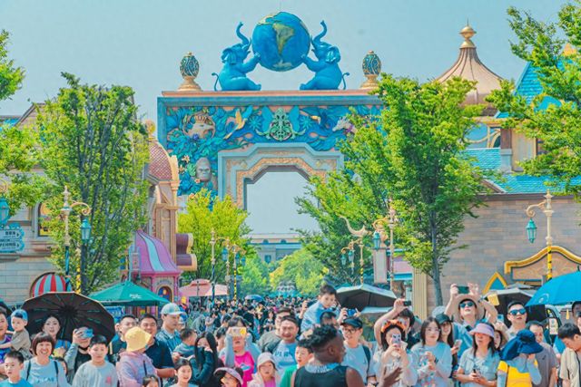郑州：银基端午迎客158万人次 神话体验强势“圈粉”(图1)