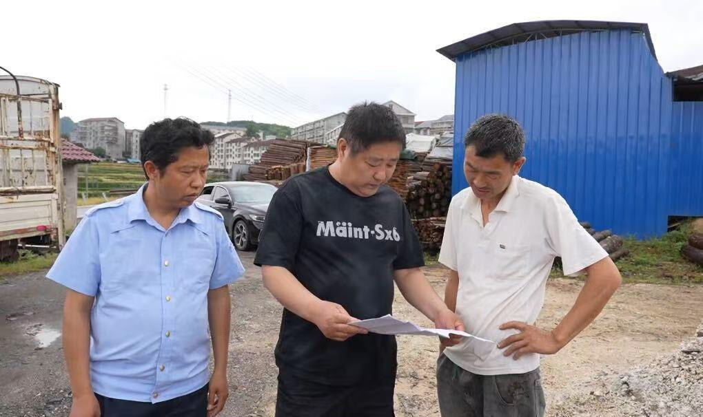 湖南中方县：“三位一体”守护绿水青山(图2)