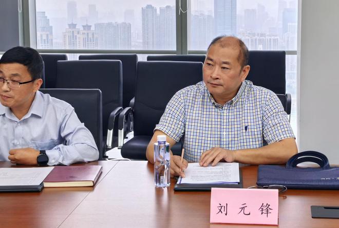“乡村振兴 消费帮扶”大学生公益助农营销大赛组委会与武汉市咸丰商会举行合作座谈会(图5)