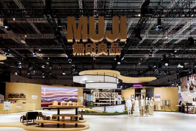 会搜集口腔数据的牙刷、AI测肤仪进博会40家大公司的最新黑科技都在这儿了(图2)