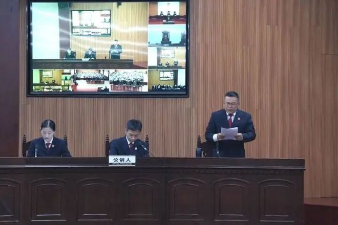 徒手猎捕26条镇海棘螈4名男子被追究刑责！镇海棘螈是现存最古老两栖动物之一全球仅存于宁波北仑区山林(图2)