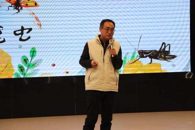 大雁塔小学教育集团•德育篇】探索昆虫世界 点燃科学梦想——陕西人民教育出版社携青年科学家走进雁塔三小(图1)