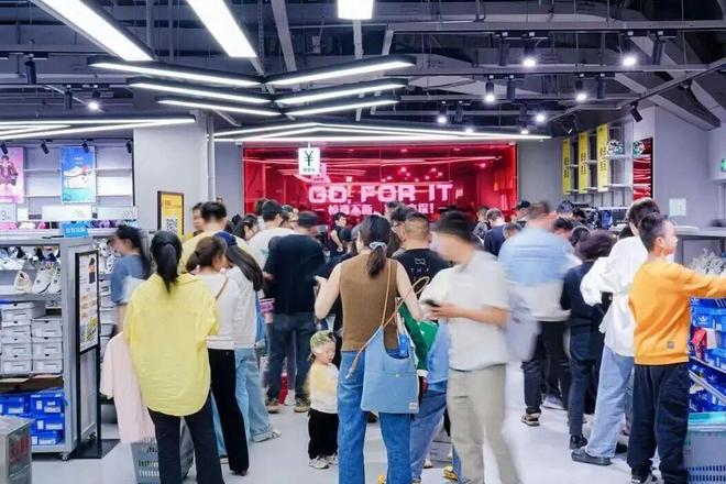 奥莱新物种正在批量占据商场黄金位置(图17)