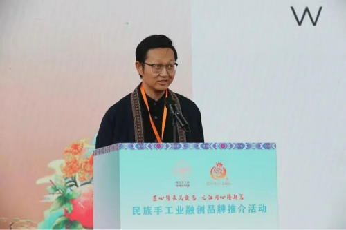 五指山与“Miss黎”的文化远行：一山一锦匠心千载织华章(图8)