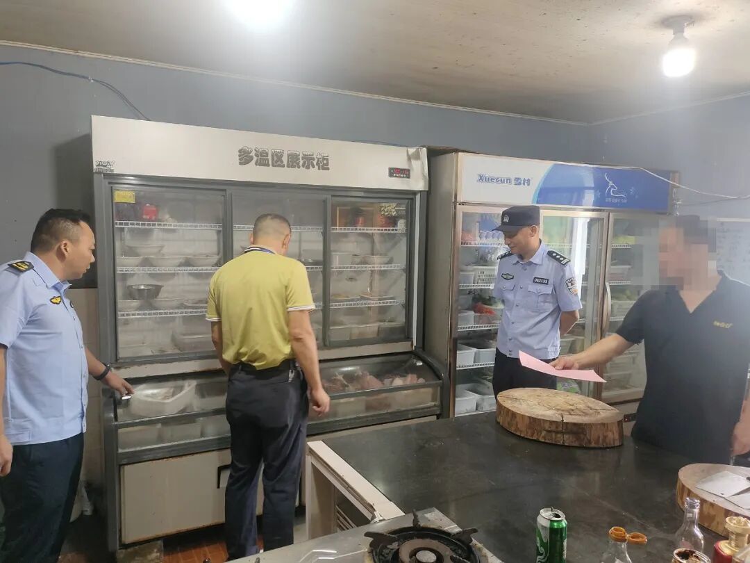 贵溪公安联合多部门开展节前保护野生动物执法宣传活动(图2)