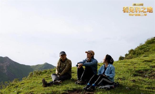 王一博拍摄华北豹明星变身野生动物摄影师(图3)